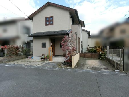 京都府京都市左京区岩倉幡枝町