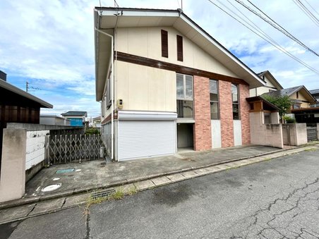 山形県米沢市花沢町１