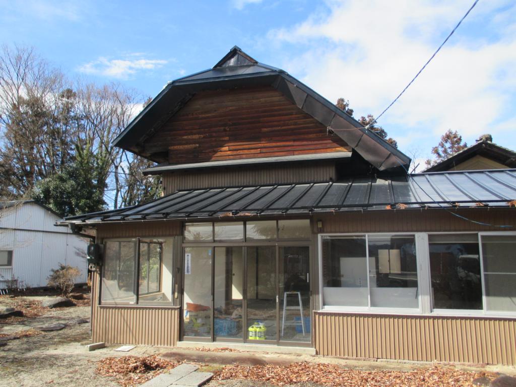 福島県伊達市梁川町粟野字中通