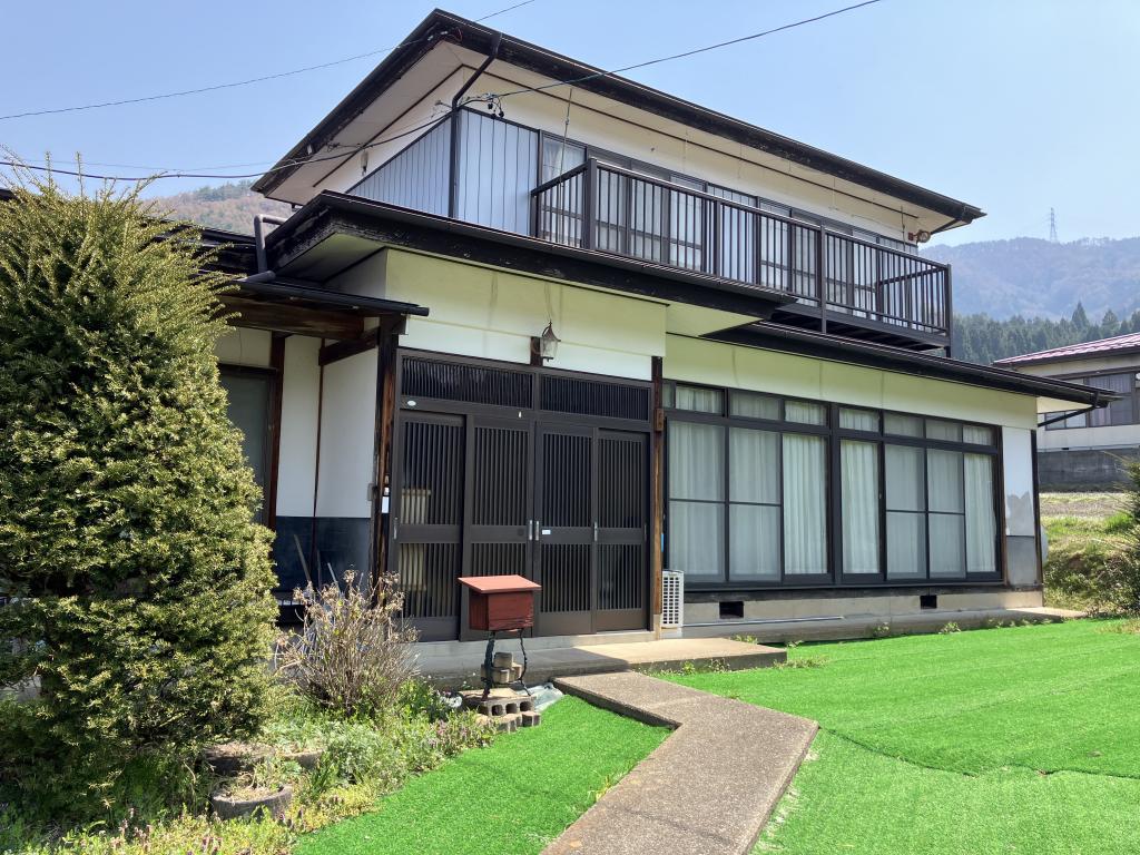 長野県上高井郡高山村大字高井
				2566番地1