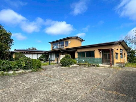 秋田県秋田市四ツ小屋字笹葉