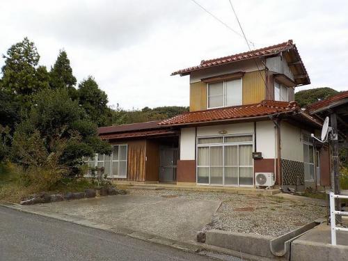 島根県隠岐郡隠岐の島町岬町中の津の四