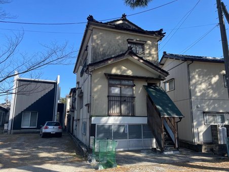 山形県酒田市亀ケ崎１