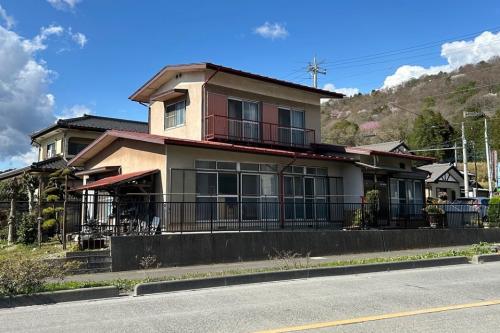 栃木県佐野市葛生西３丁目