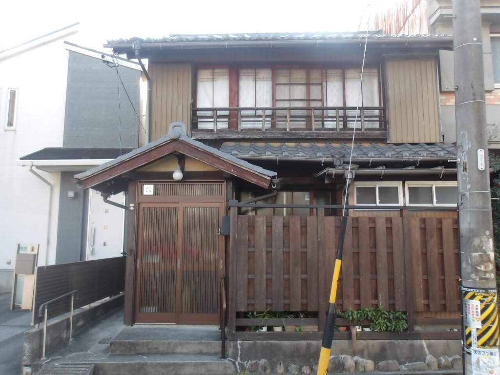 三重県桑名市三崎通
				59