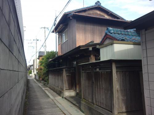 福岡県行橋市中央１丁目