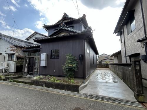 福井県坂井市三国町楽円