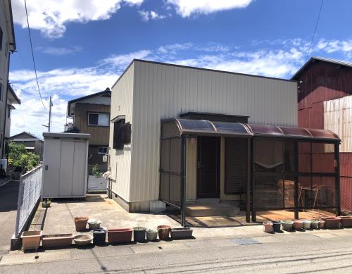 福井県坂井市丸岡町一本田中