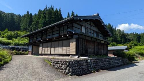 岐阜県飛騨市神岡町丸山