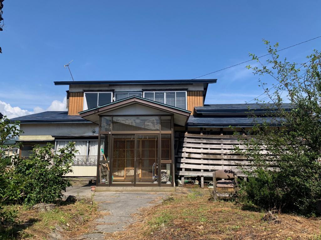 青森県つがる市柏桑野木田福山