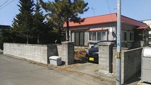 青森県弘前市大字稔町
				12-9