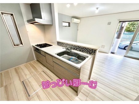 東京都足立区六木３