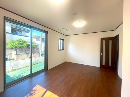 神奈川県綾瀬市綾西４