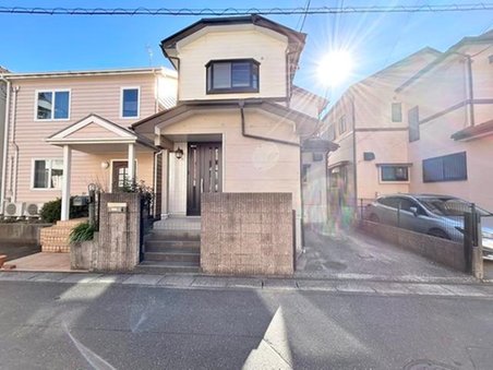 埼玉県さいたま市見沼区春岡３