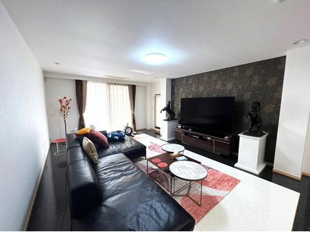 大阪府富田林市川向町