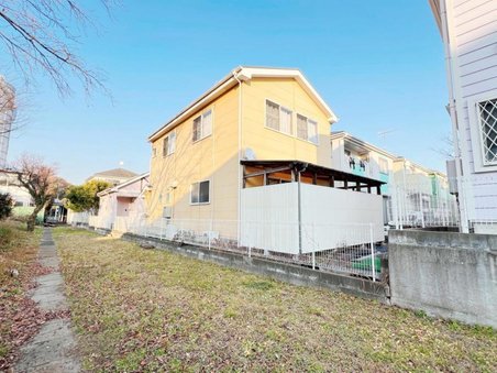 神奈川県伊勢原市沼目５