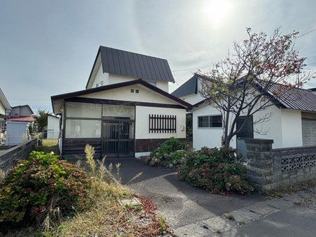 北海道余市郡余市町大川町１４